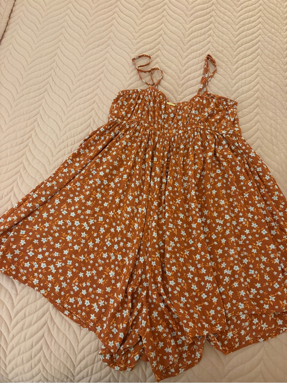 Billabong Star Glow Romper S/P Small Petite Rust Floral 100% Viscose - Picture 7 of 9